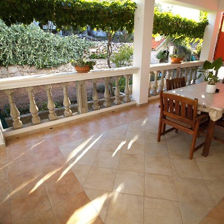 Apartmani Daniela Murter Exterior photo