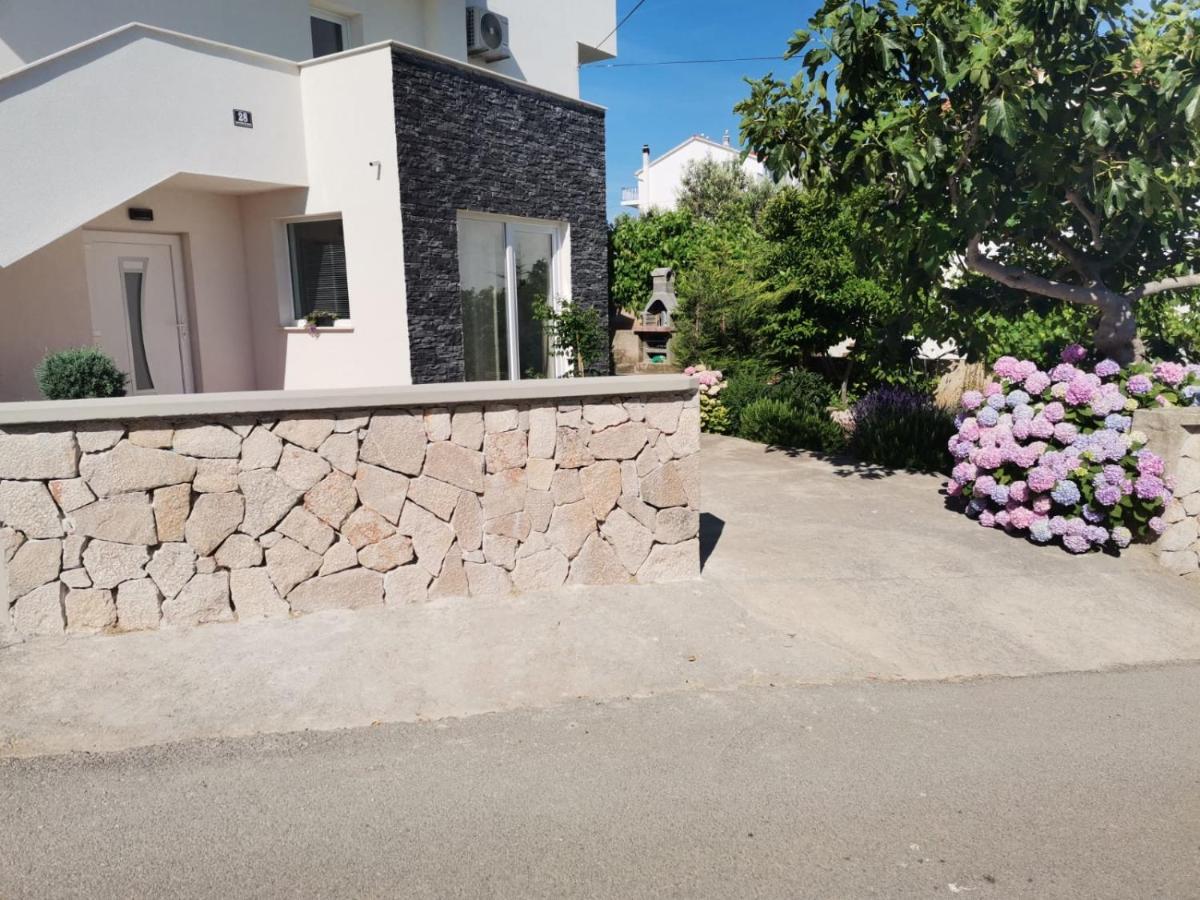 Apartmani Daniela Murter Exterior photo